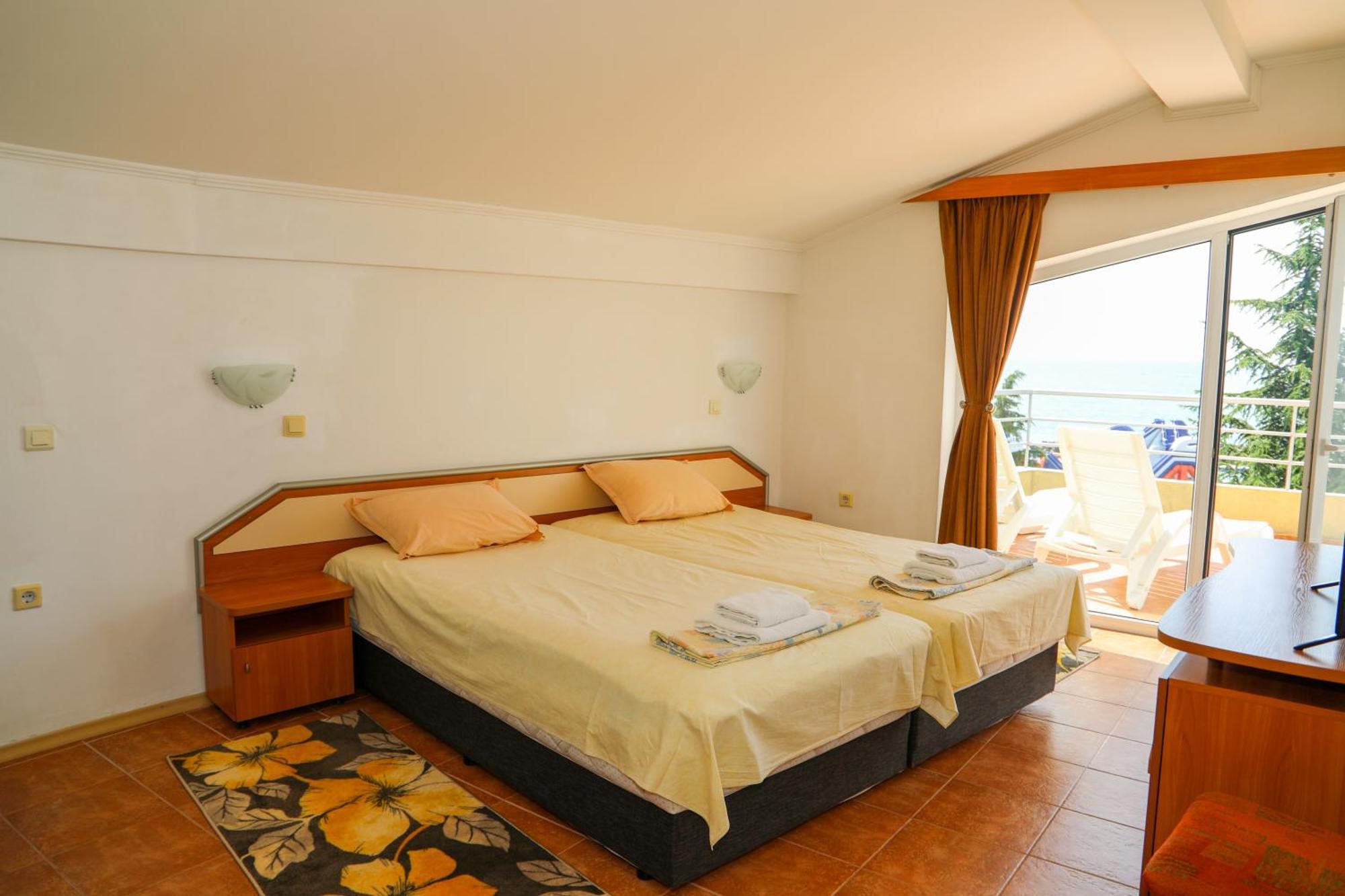 Hotel Sofia Beach Nesebar Exterior photo